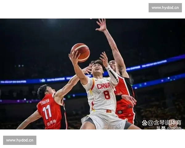 全球篮球联赛竞争激烈各大球队角逐冠军 谁将成为新一届篮球王者