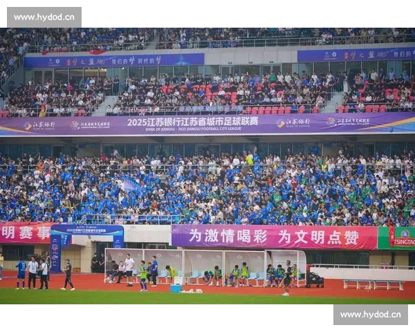 足球赛事官方直播全程解析与精彩回放尽在掌握 - 副本 - 副本 (2)